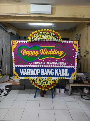 Papan Bunga di Universitas Trisakti