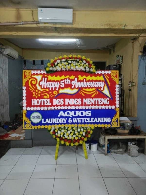 Papan Bunga di Universitas Trisakti