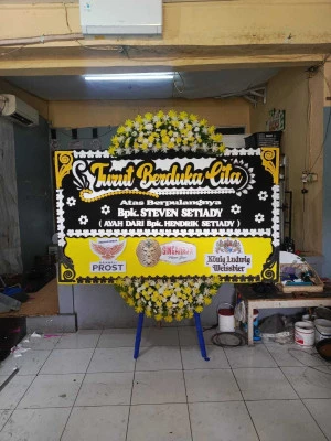 Papan Bunga di Universitas Trisakti