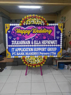 Papan Bunga di Universitas Trisakti